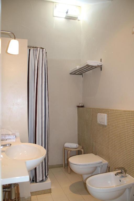 ホテル ツーリング リヴォルノ 部屋 写真